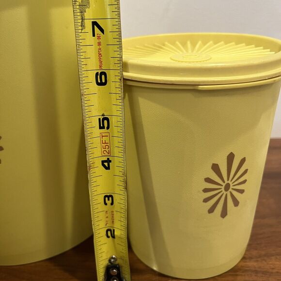 Tupperware Servalier Nesting Canister Set Yellow Set of 4 With Lids - Picture 8 of 11